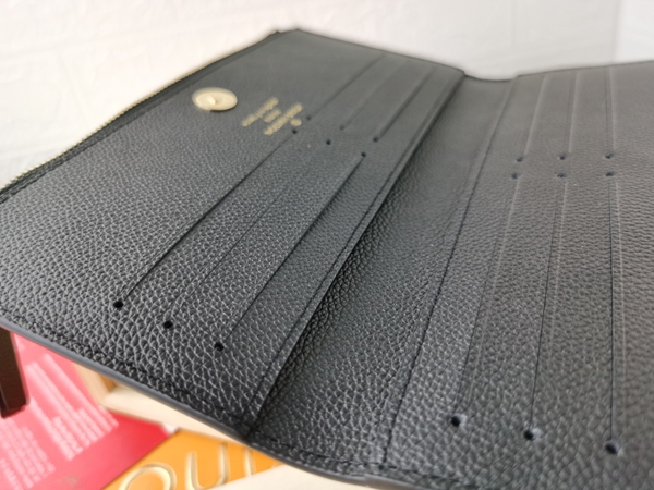 LVコピーウォレット全体デザイン